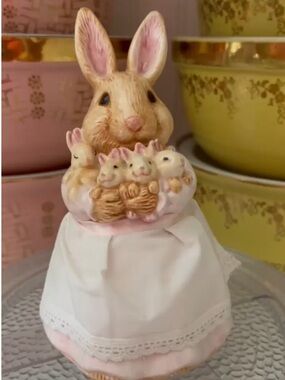 Vintage Schmid Beatrix Potter Musical Figurine of Mrs. Rabbit